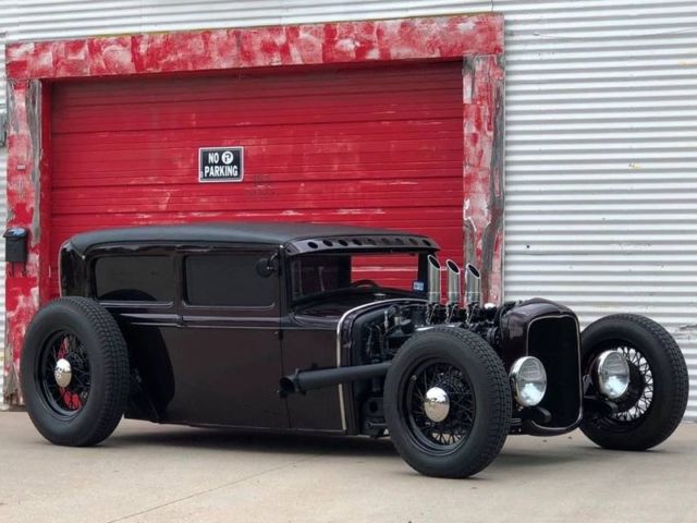 1934 Black Oldsmobile JAGUAR Coupe