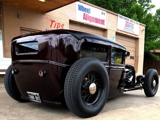 1934 Black Oldsmobile JAGUAR Coupe