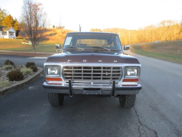 1979 Brown Ford Bronco SUV