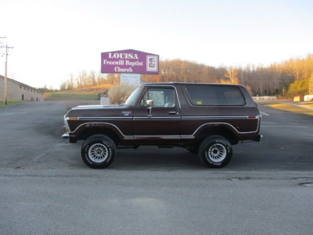 1979 Brown Ford Bronco SUV