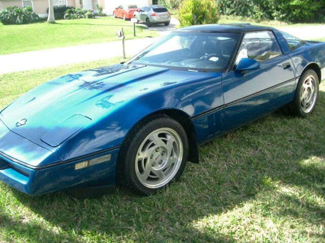 1990 Black Chevrolet Corvette Coupe