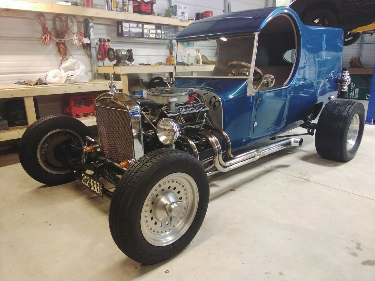 1925 Ford c cab 3 door