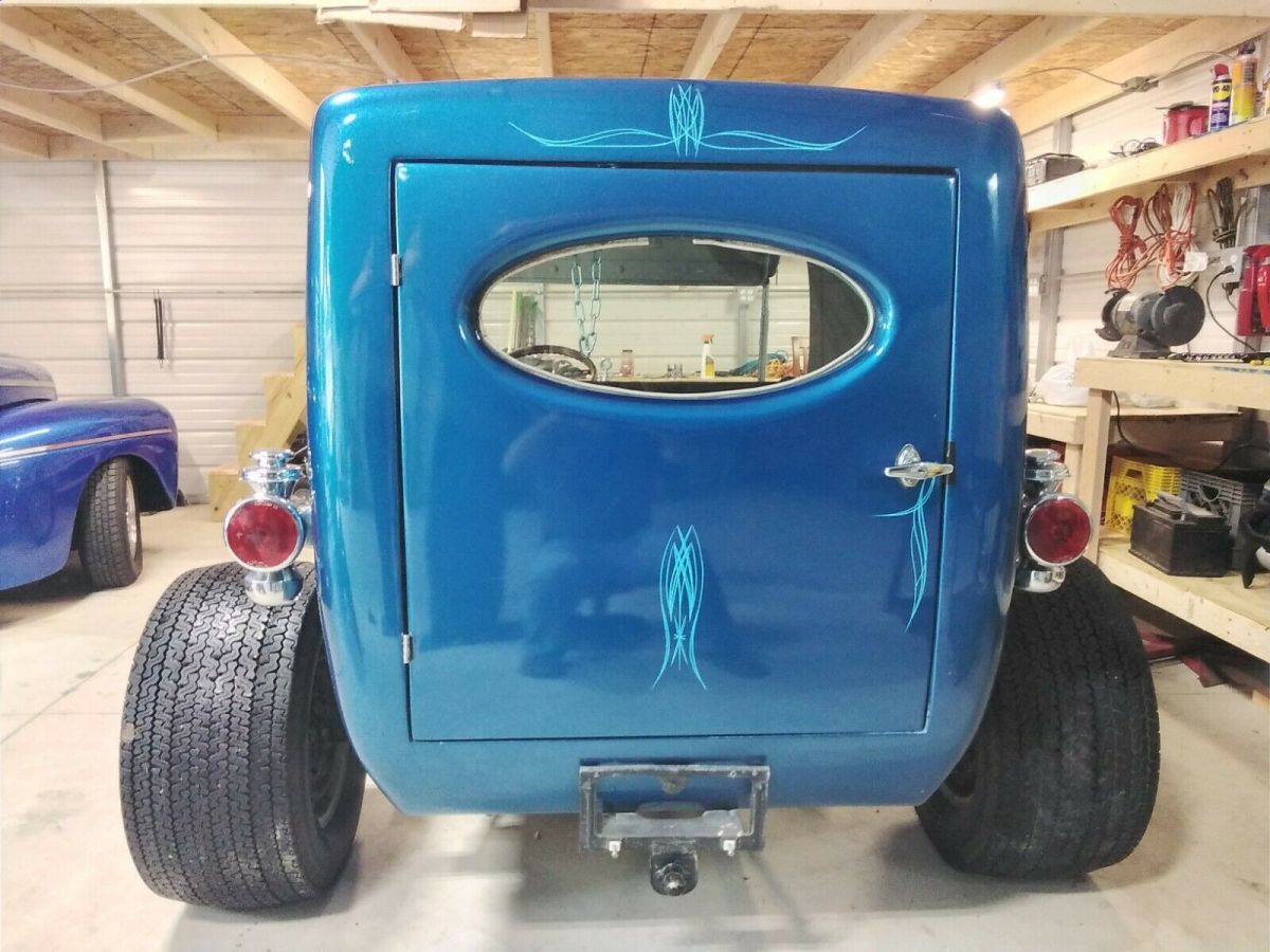 1925 Ford c cab 3 door