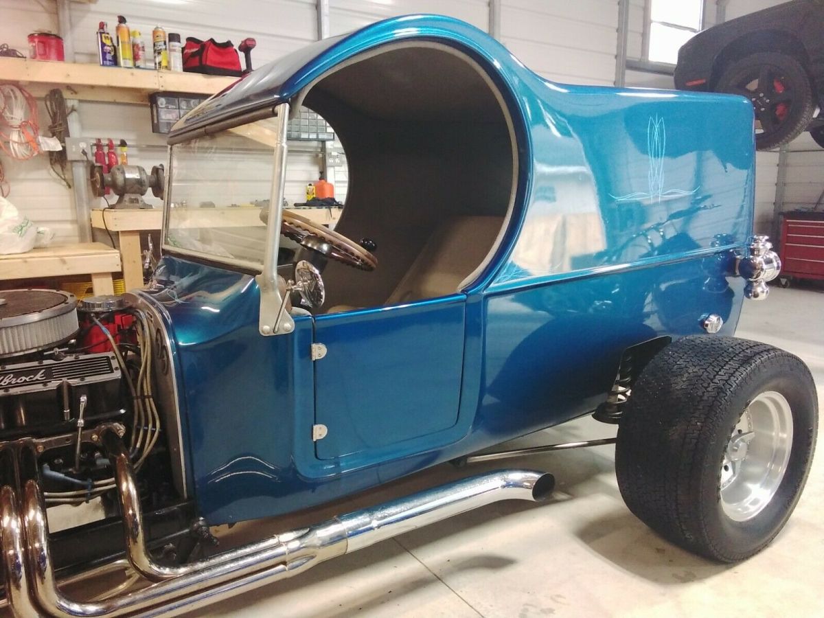 1925 Ford c cab 3 door