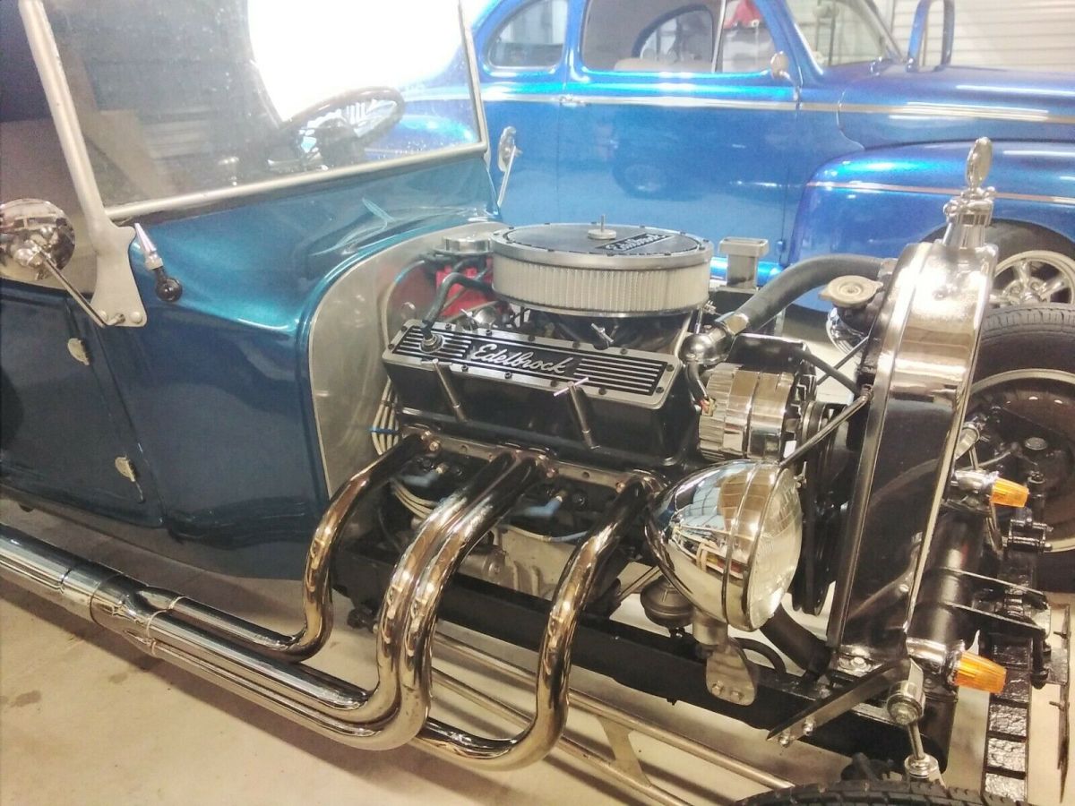 1925 Ford c cab 3 door