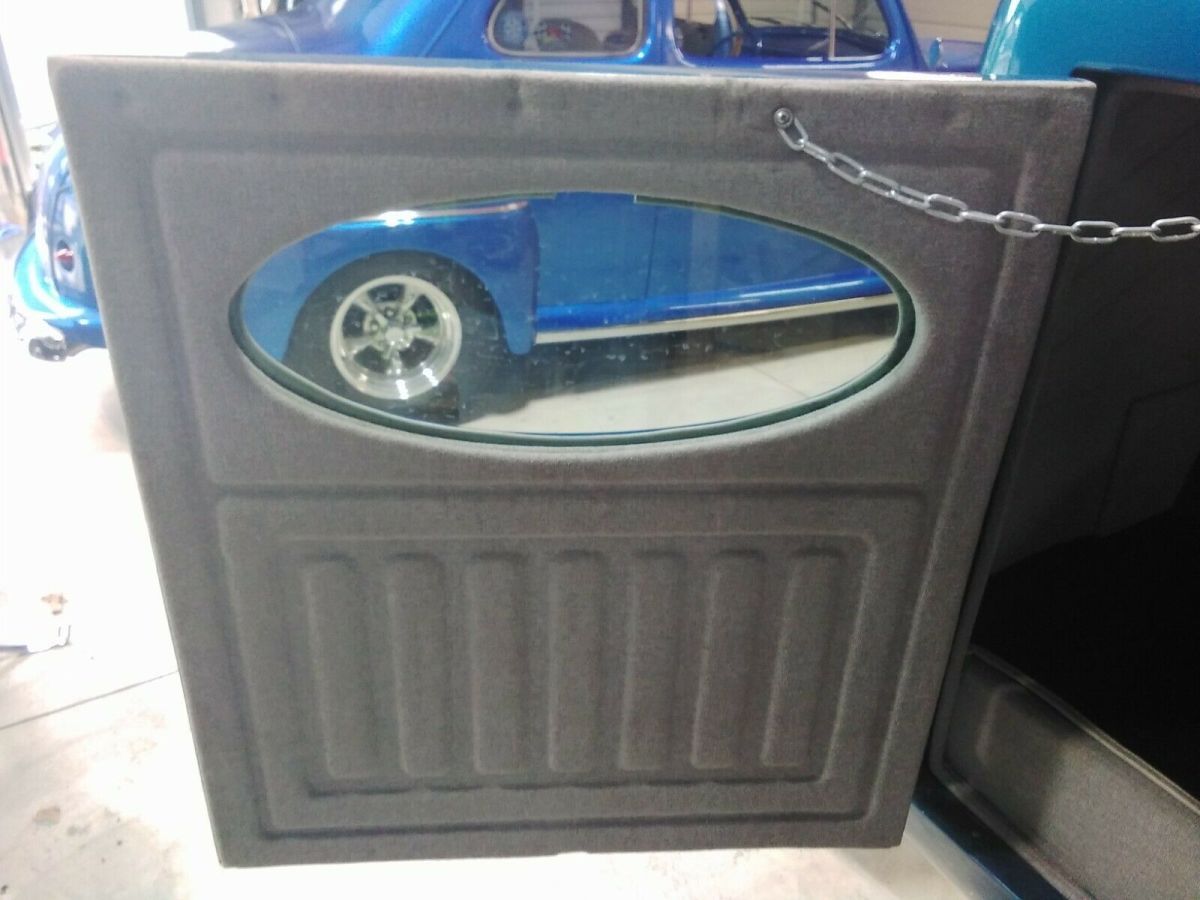 1925 Ford c cab 3 door