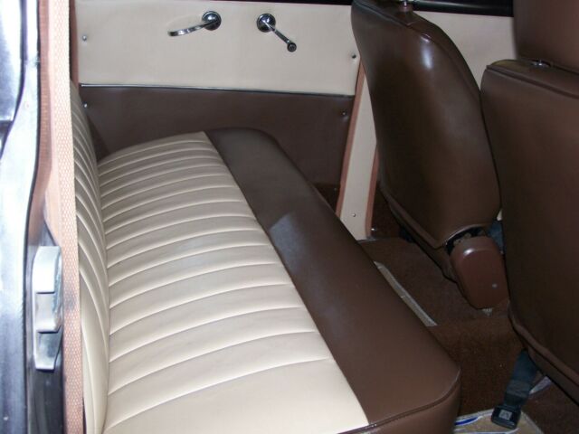 1954 Brown Chevrolet Bel Air/150/210 Wagon