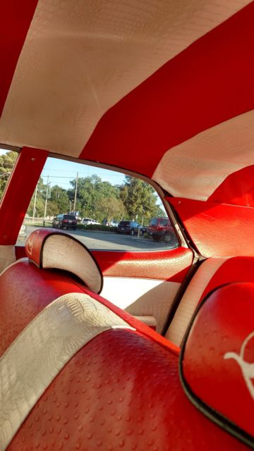 1970 White Chevrolet Impala Sedan