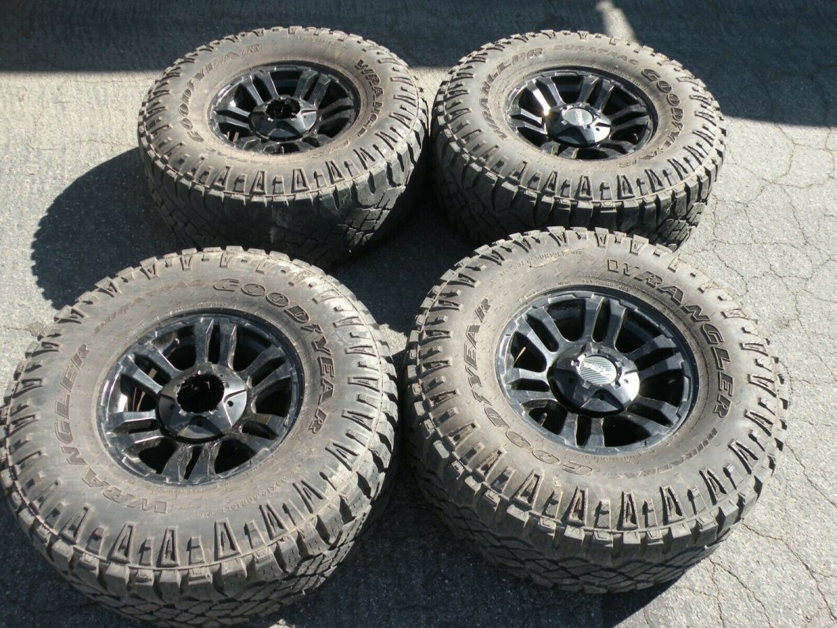 1986 Red Ford F-150 Standard Cab Pickup