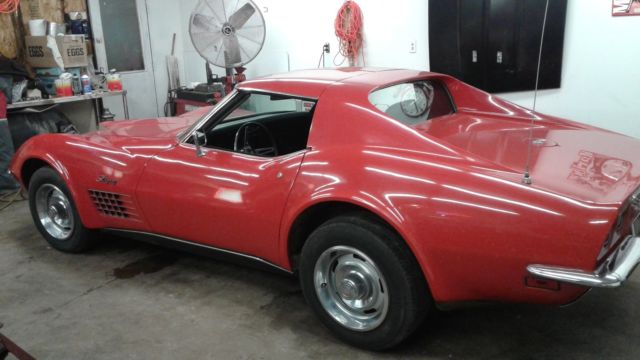 1971 Red Chevrolet Corvette stingray