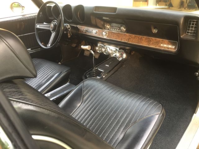 1969 Yellow Oldsmobile 442