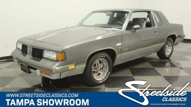 1987 Silver Oldsmobile Cutlass Coupe