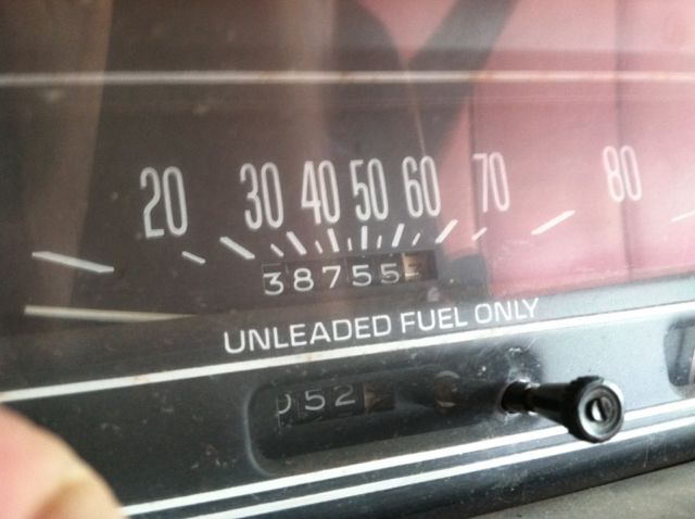 1977 White Oldsmobile Custom Cruiser Wagon