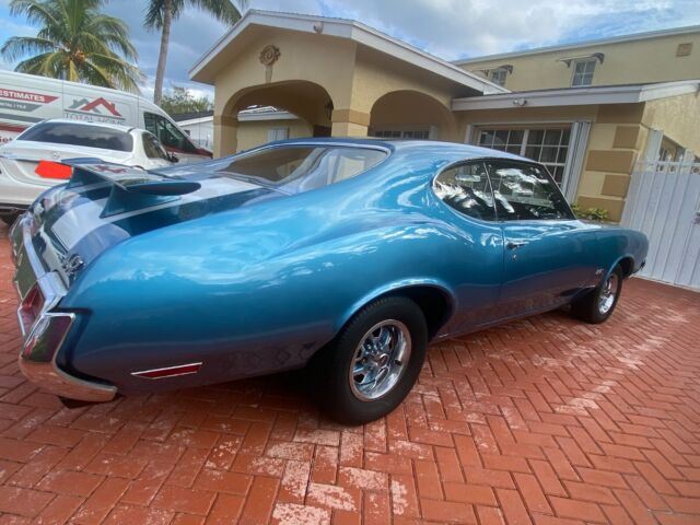 1968 Blue Oldsmobile Cutlass Coupe