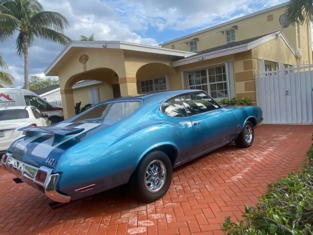 1968 Blue Oldsmobile Cutlass Coupe