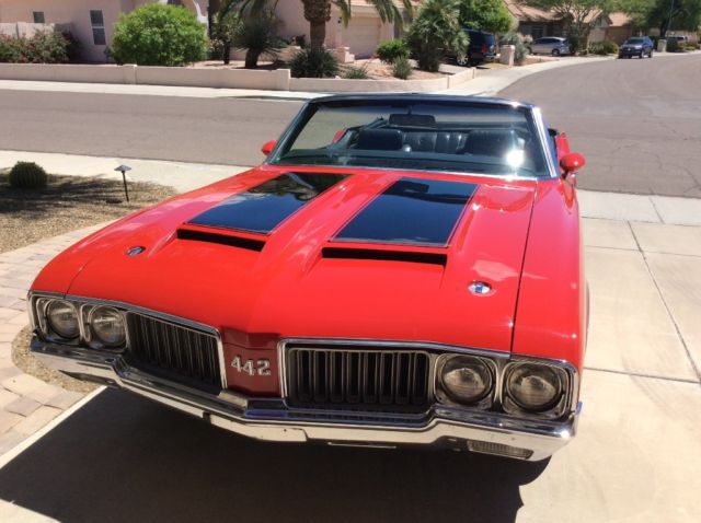 1970 Red Oldsmobile 442 Convertible