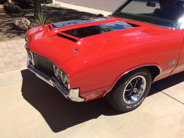 1970 Red Oldsmobile 442 Convertible