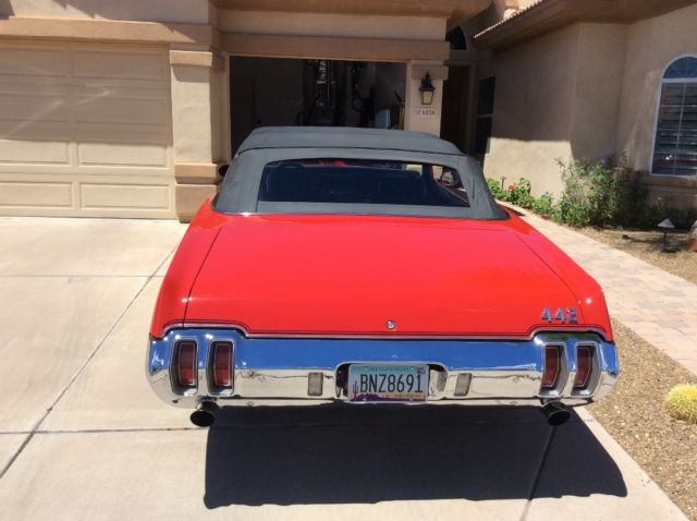 1970 Red Oldsmobile 442 Convertible