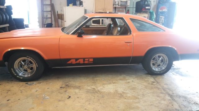 1977 Org/ Blk Oldsmobile 442 Coupe