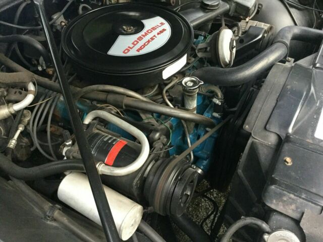 1973 Burgundy Oldsmobile Custom Cruiser Wagon