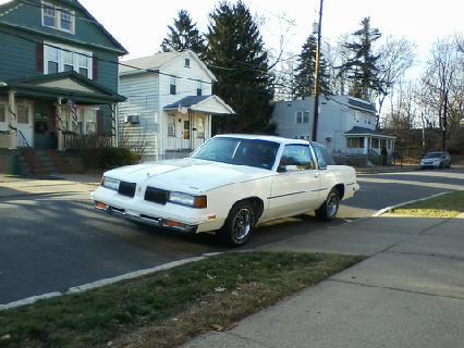 1988 White Oldsmobile Cutlass Coupe