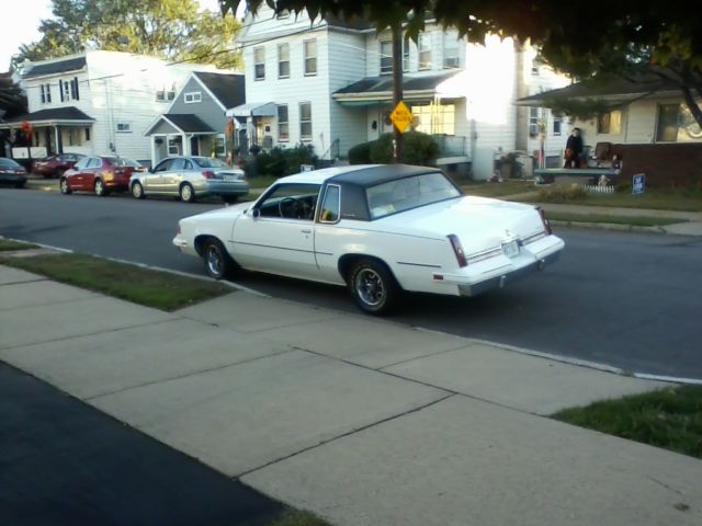 1988 White Oldsmobile Cutlass Coupe