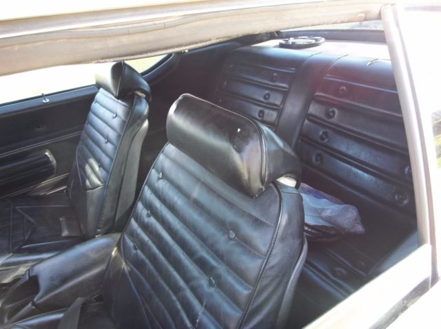 1972 Green Oldsmobile Cutlass Coupe