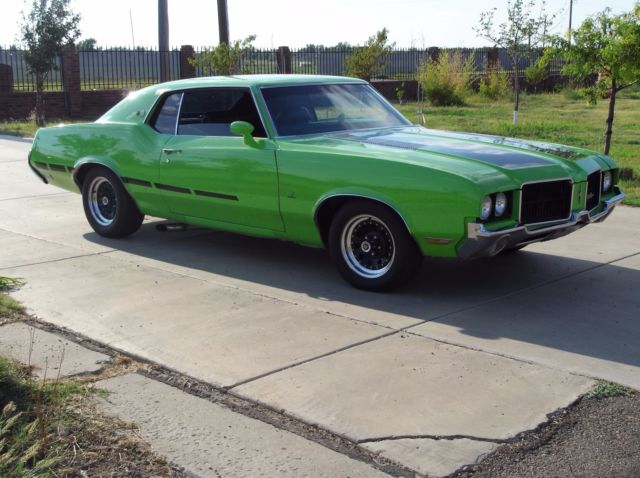 1972 Green Oldsmobile Cutlass Coupe