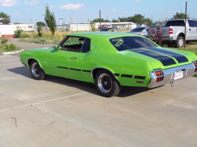 1972 Green Oldsmobile Cutlass Coupe