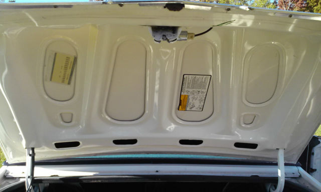 1985 White Oldsmobile Cutlass Coupe