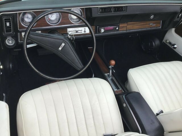 1972 Red oldsmobile Cutlas Supreme 442 Convertible