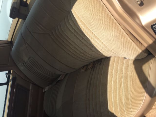 1986 Gold Oldsmobile Cutlass Sedan