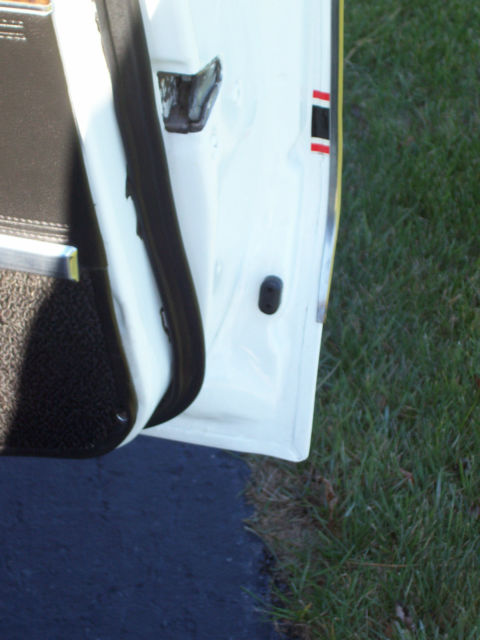 1970 White Oldsmobile Cutlass Convertible