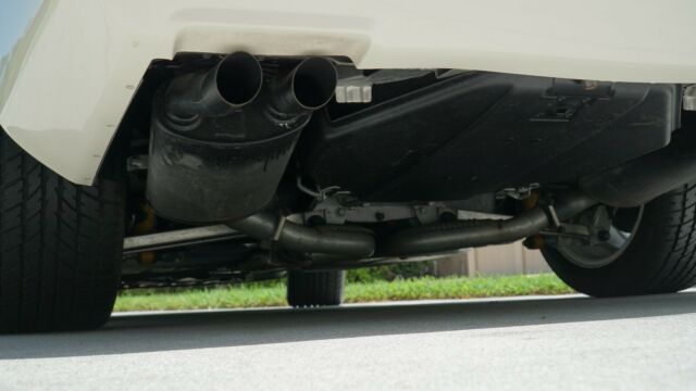 1988 White Chevrolet Corvette Coupe