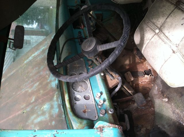 1960 Green / Patina Ford F-100 Step Side Pick Up Truck