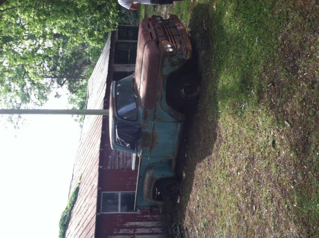 1960 Green / Patina Ford F-100 Step Side Pick Up Truck