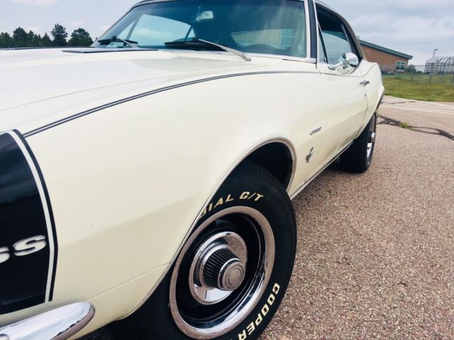1967 White Chevrolet Camaro Coupe