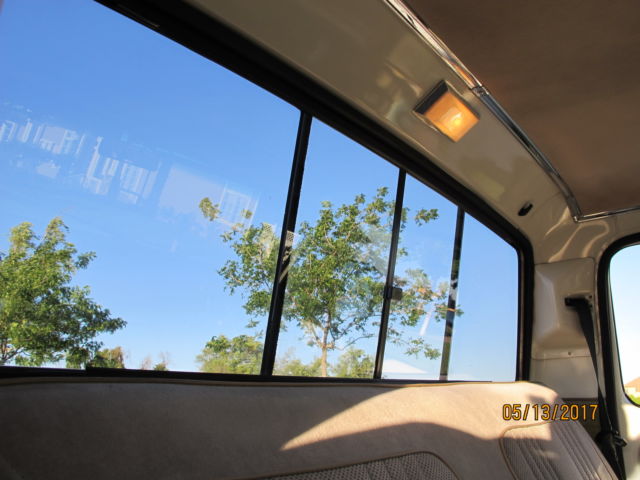 1977 White Ford F-250 Regular Cab Pickup