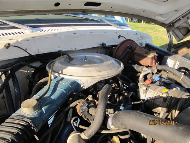 1977 White Ford F-250 Regular Cab Pickup