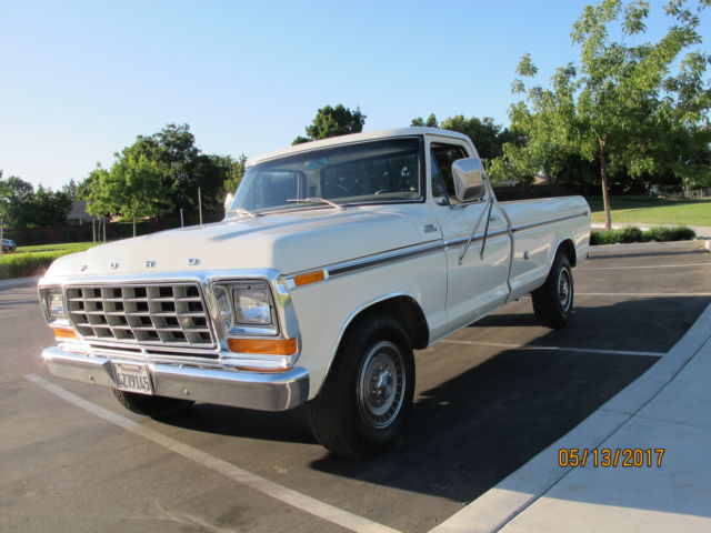1977 White Ford F-250 Regular Cab Pickup
