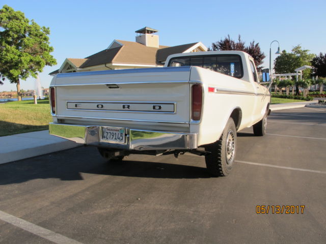 1977 White Ford F-250 Regular Cab Pickup