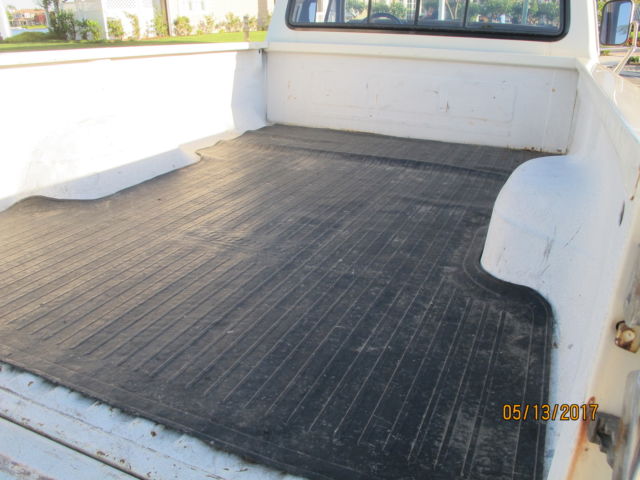 1977 White Ford F-250 Regular Cab Pickup