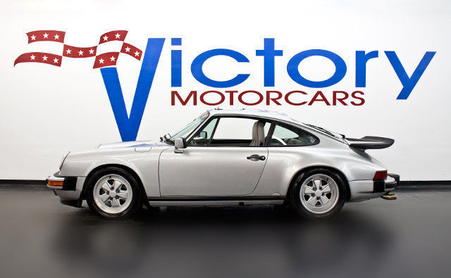 1989 SILVER METALLIC Porsche 911 Coupe