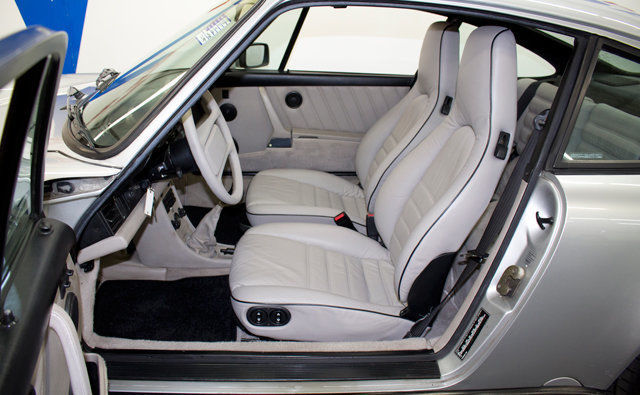 1989 SILVER METALLIC Porsche 911 Coupe