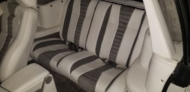 1989 White Ford Mustang Convertible