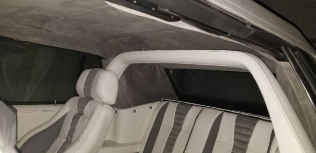 1989 White Ford Mustang Convertible