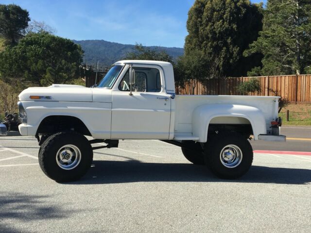 1969 Wimbledon White Ford F-100 Truck