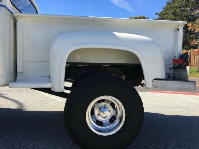 1969 Wimbledon White Ford F-100 Truck