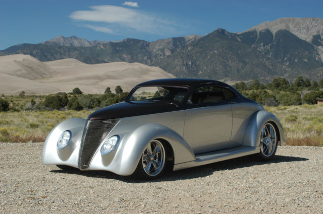 1937 Ford coupe Convertible