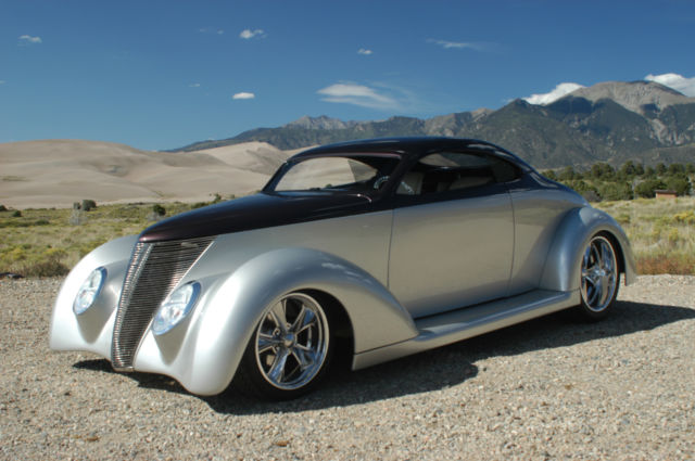 1937 Ford coupe Convertible
